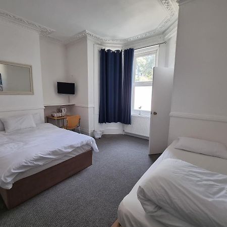 The Lodge Bournemouth Bagian luar foto