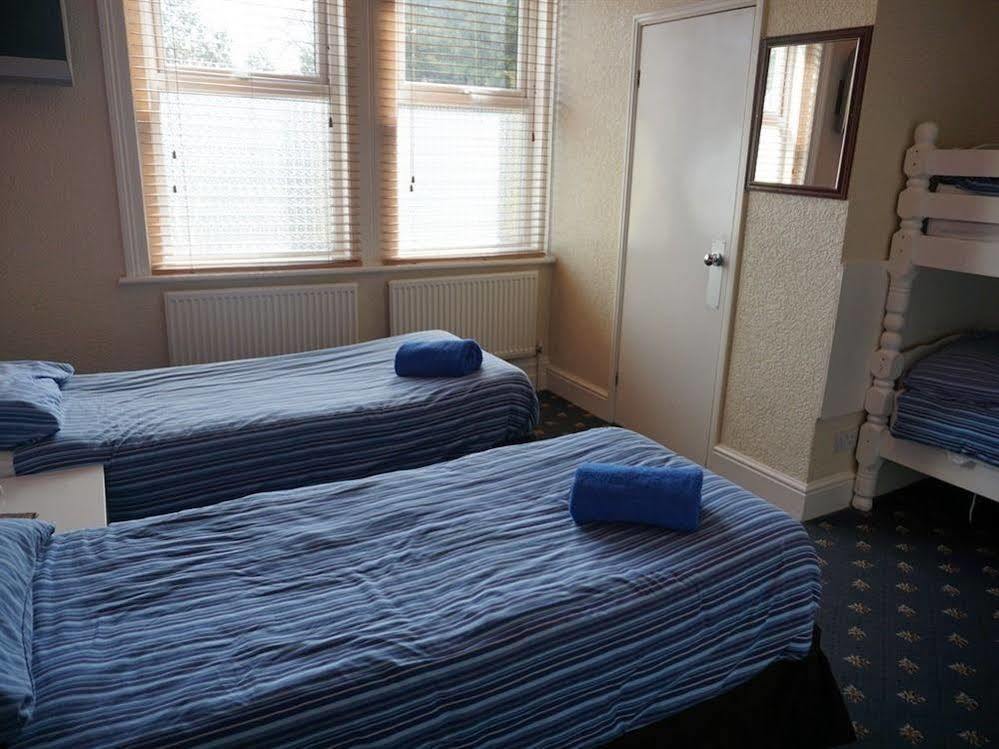 The Lodge Bournemouth Bagian luar foto